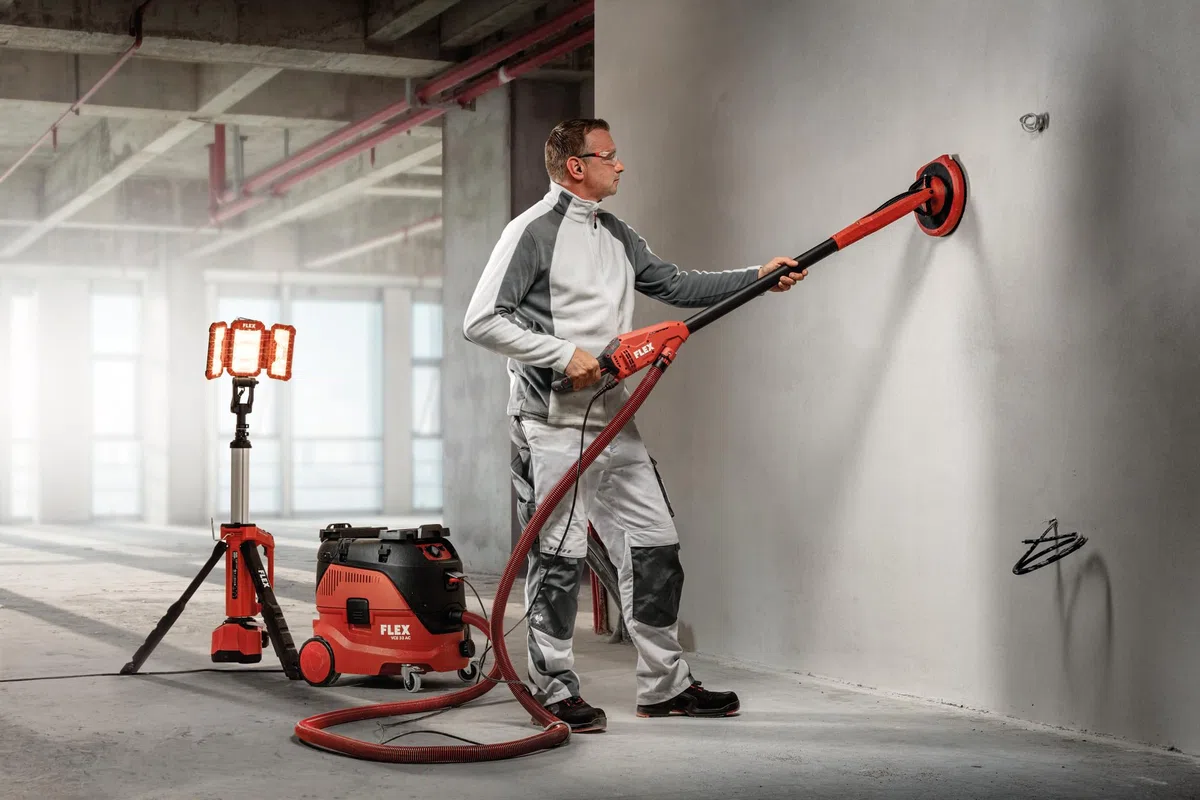 Flex Giraffe GE 6 R-EC + Sicherheitssauger VCE 33 M AC Set + Schleifpapier (Wand- und Deckenschleifer Giraffe inkl. Schleifpapier + Sicherheitssauger 30 l, Klasse M, Trockenbau Schleifgerät) 533564