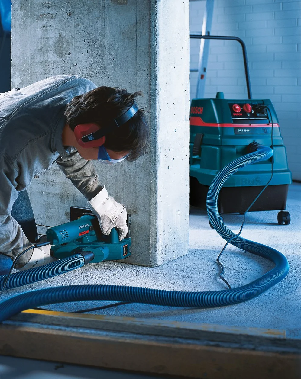 Bosch Professional Mauernutfräse GNF 35 CA (Leistung 1.400 Watt, Scheiben-Ø150mm, 7x Distanzscheibe, inkl. Handwerkoffer)