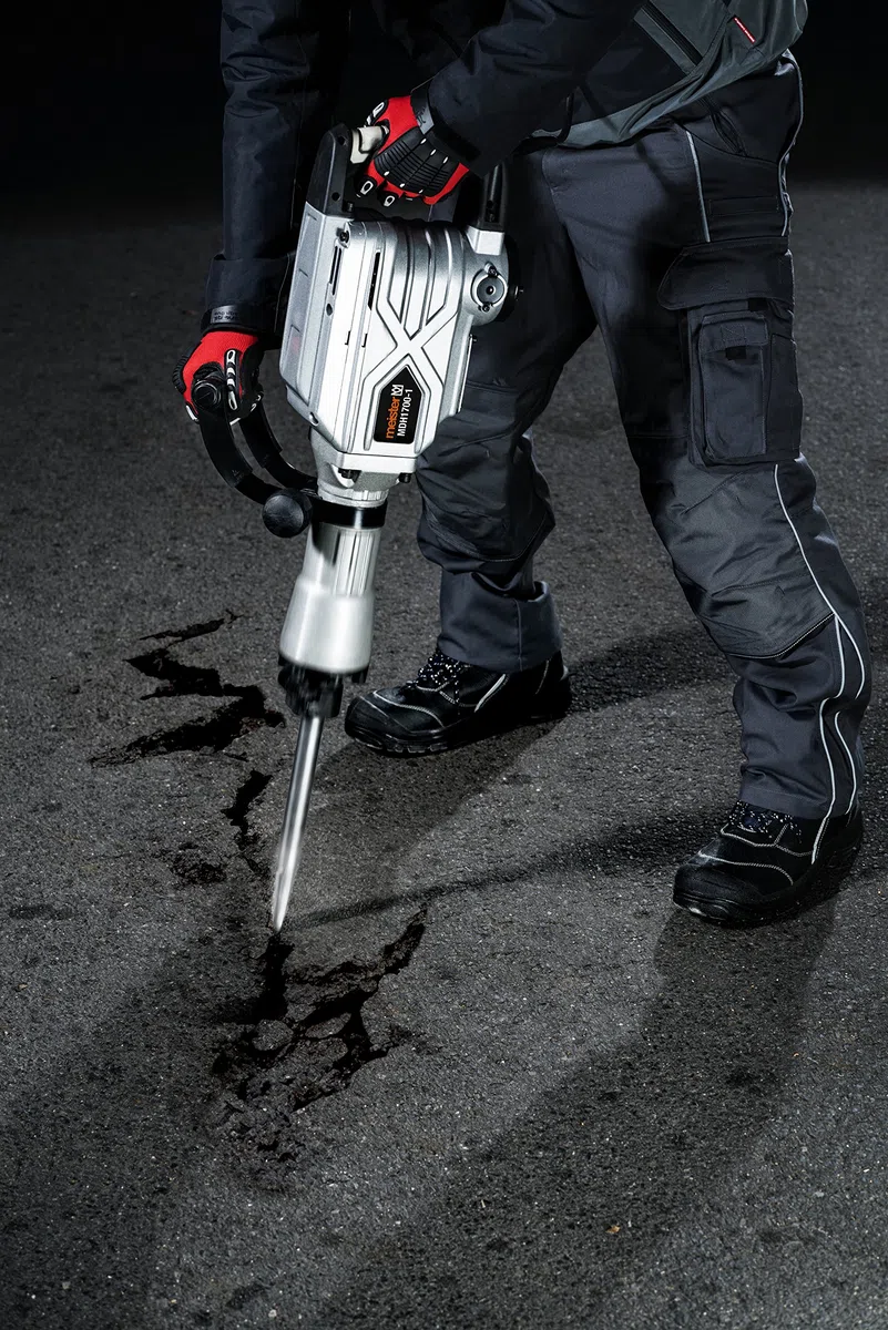 Meister Stemm- und Abbruchhammer 1700 W, MDH1700-1 - SDS-Hex Aufnahme - 50 Joule Schlagenergie - Antivibrationsgriff - Mit Flach- & Spitzmeißel / Stemmhammer im Werkzeugkoffer / Meißelhammer / 5452980