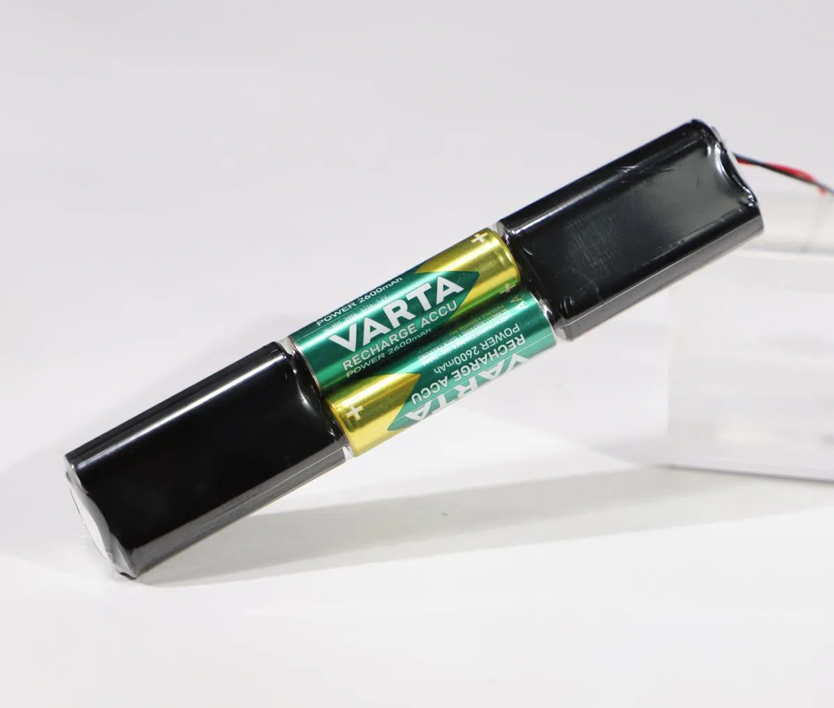 Ersatz – Akku 10,8V 2600mAh NI-MH Rollladen Solar & Dachfenster gebräuchlich für Velux 946933 mit Kabel und Stecker