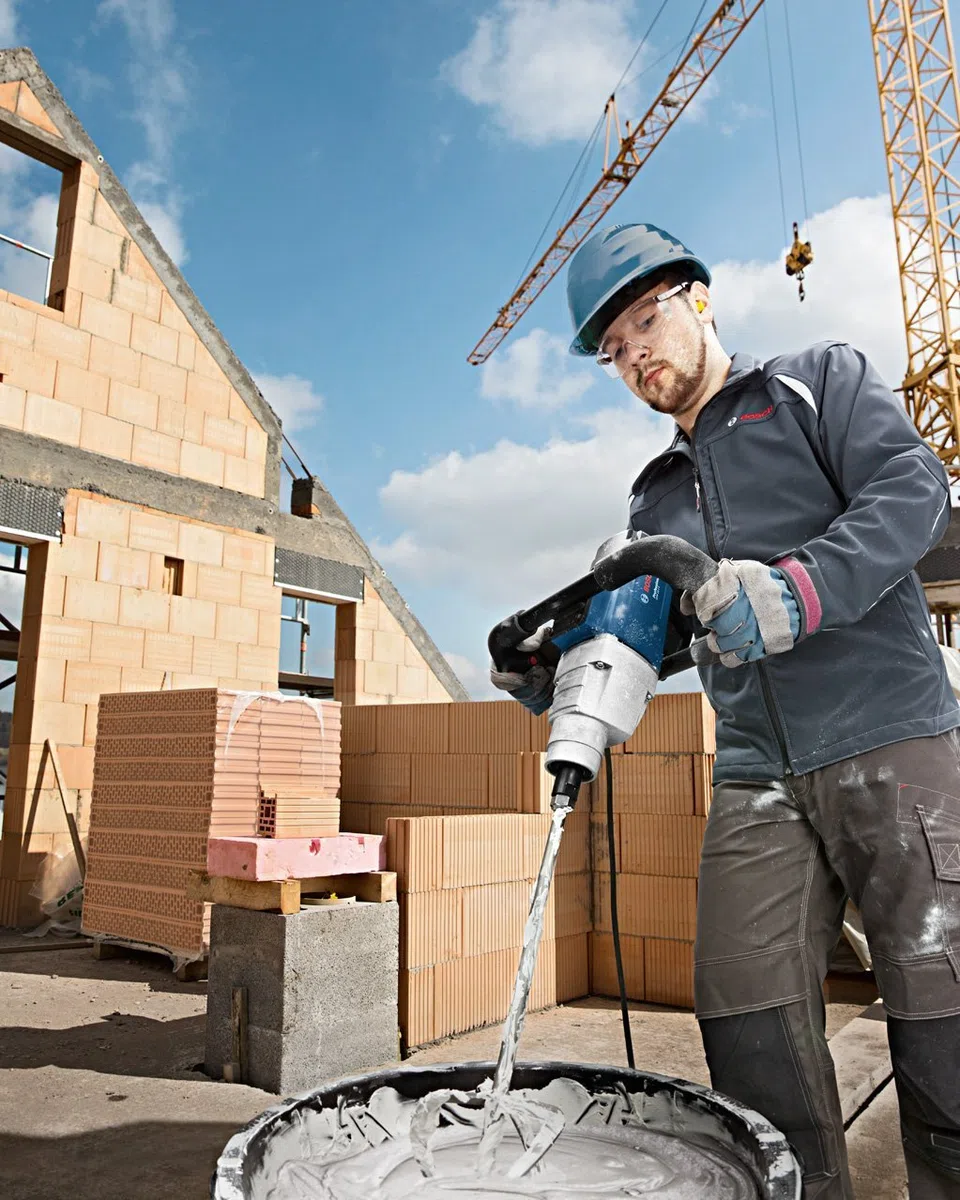 Bosch Professional Rührwerk GRW 18-2 E (1.600-Watt-Motor, inkl. Rührkorb 160 mm Ø)