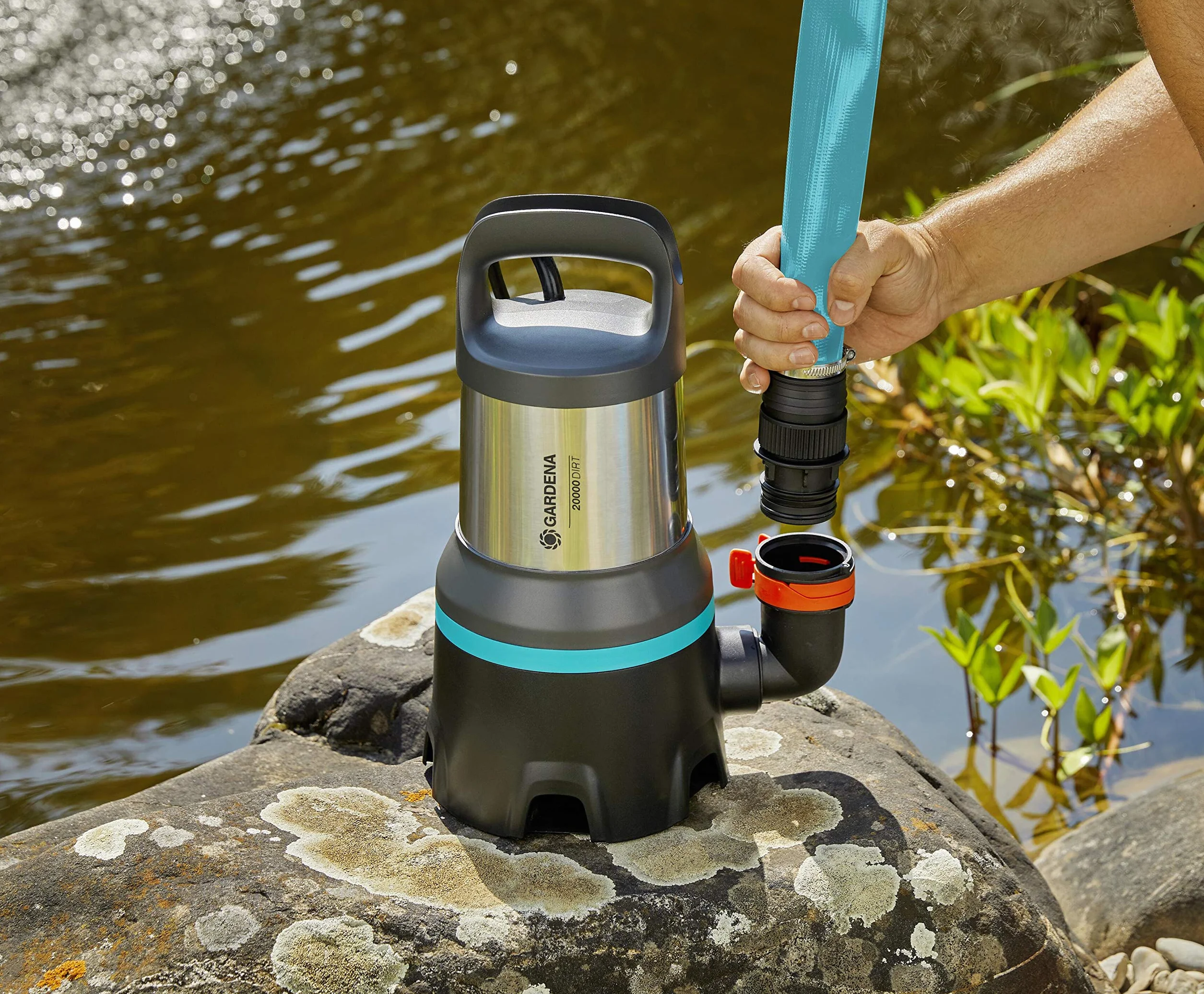 Gardena Schmutzwasser-Tauchpumpe 20000 aquasensor: Tauchpumpe mit 20.000 l/h Fördermenge, für Schmutzpartikel bis zu 35 mm, innovativer Aquasensor, 750 W (09044-20)