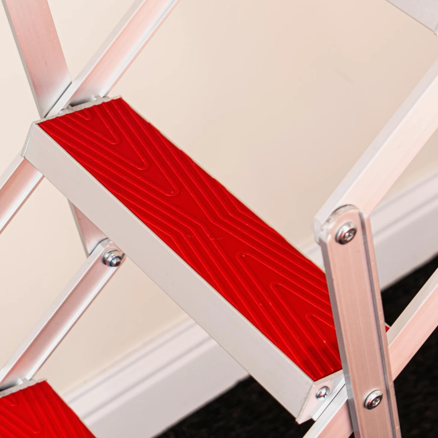 BPS Ziehharmonika-Loftleiter – einfache Montage (3.05m (10'))