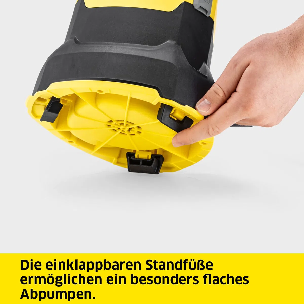 Kärcher SP 9.000 Flat flachsaugende Tauchpumpe, Fördermenge: 9.000 l/h, Eintauchtiefe: max. 7 m, für Schmutzwasser mit Partikeln bis zu einer Größe von 5 mm, Restwasserhöhe: 1 mm, Druck: 0,6 bar