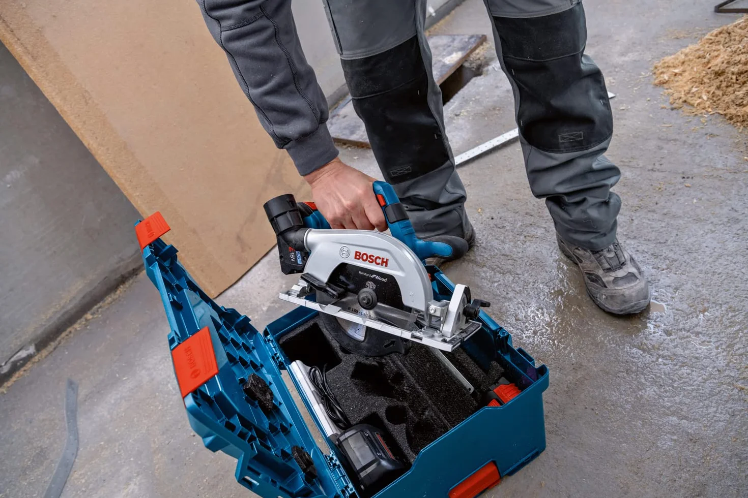 Bosch Professional 18V System Akku Kreissäge GKS 18V 57-2 (165mm Sägeblatt, 57 mm Schnitttiefe, ohne Akku/Ladegerät)