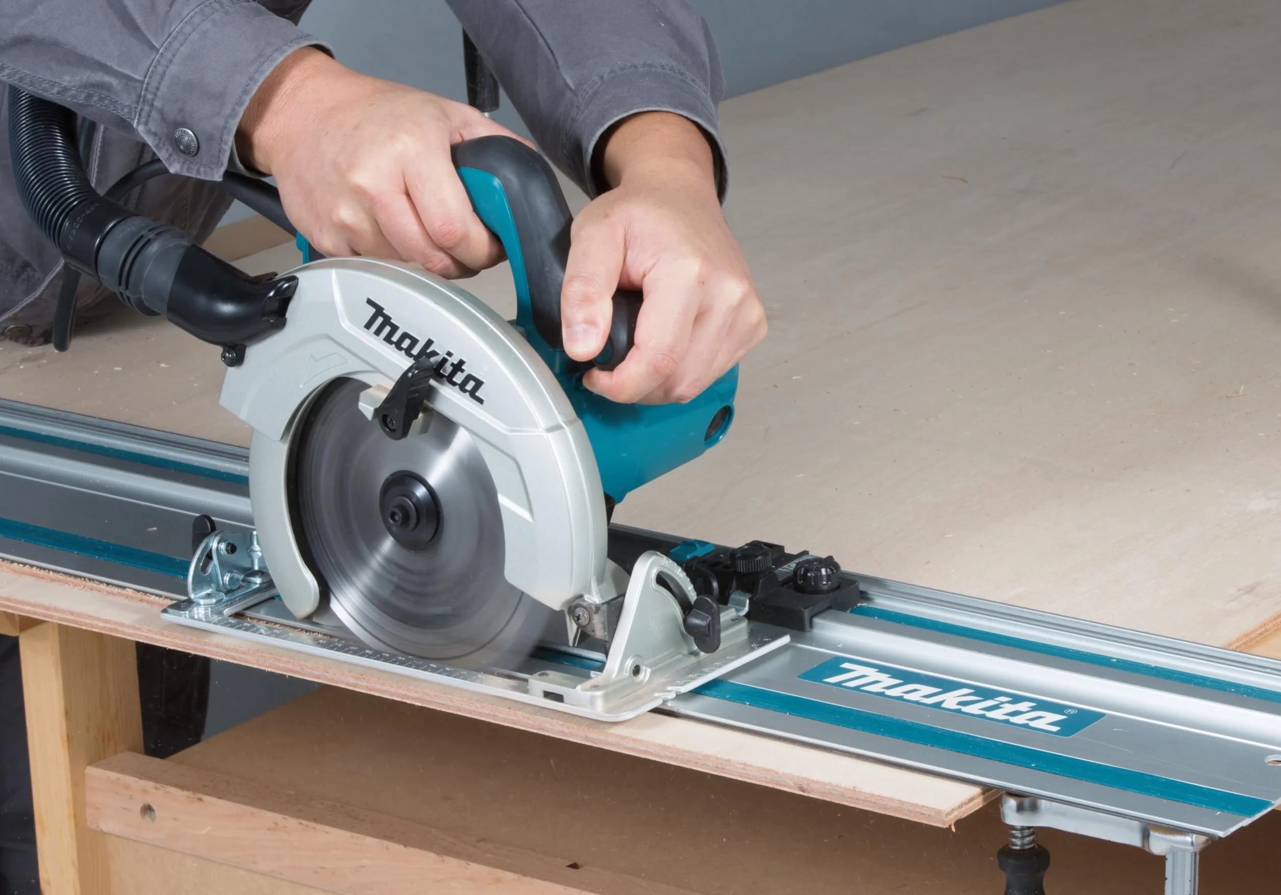 Makita 194368-5 Führungsschiene 1400mm