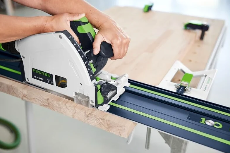 Festool Tauchsäge TS 60 KEBQ-Plus 100Y Limited Edition | Limited Edition mit Führungsschiene FS 1400/2, 100 Jahre Systainer, Wood Fine Cut Sägeblatt & FSK Kappschiene kompatibel