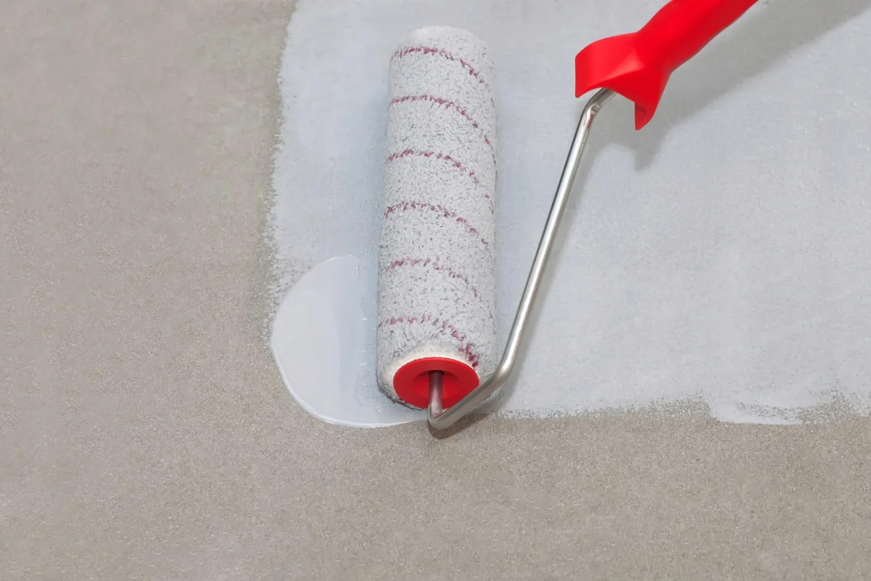 2K Epoxidharz Set für 25 m² mit Top Coat Versiegelung | RAL 7001 – Silbergrau, 12,7 KG | Epoxidharzboden für Garage, Keller | Rutschfest, Chemikalienbeständig | SwissTech