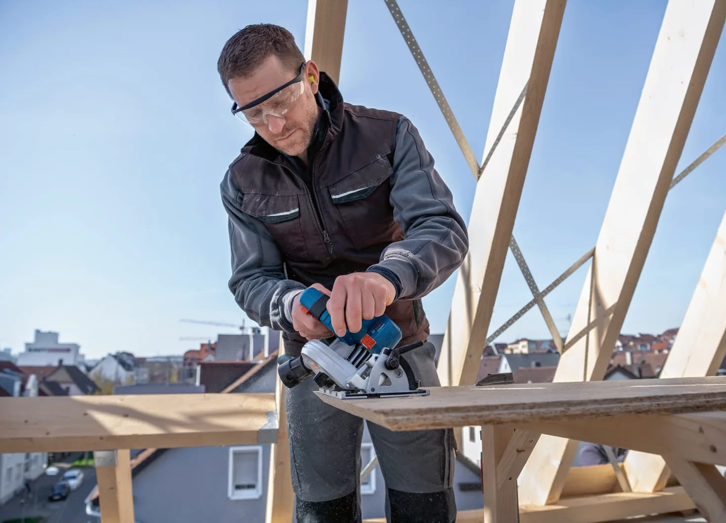 Bosch Professional 18V System Akku Kreissäge GKS 18V 57-2 (165mm Sägeblatt, 57 mm Schnitttiefe, ohne Akku/Ladegerät)