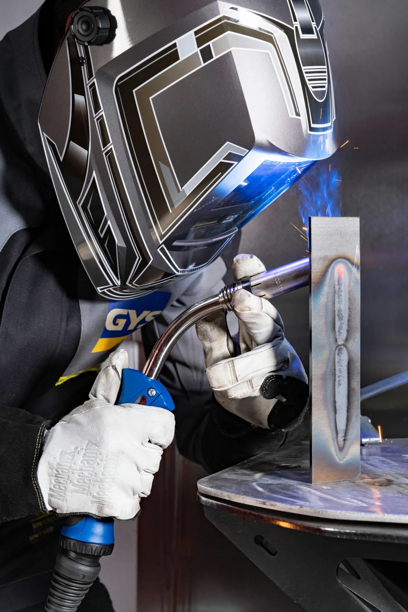 GYS – Taschenlampe MIG/MAG Aluminium – MB25 – 250 A – 3M – Verbrauchsmaterial Schweißen MIG/MAG